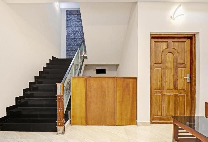 Itsy Hotels Palm Grove By D2v