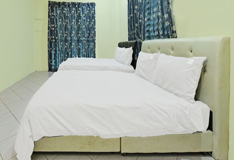 Hotel Oyo 90596 Casaria Inn