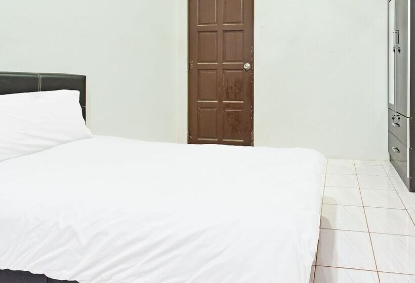 Hotel Oyo 90596 Casaria Inn