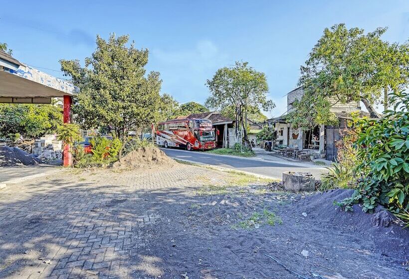 Отель Oyo 91594 Bungah Residence Syariah