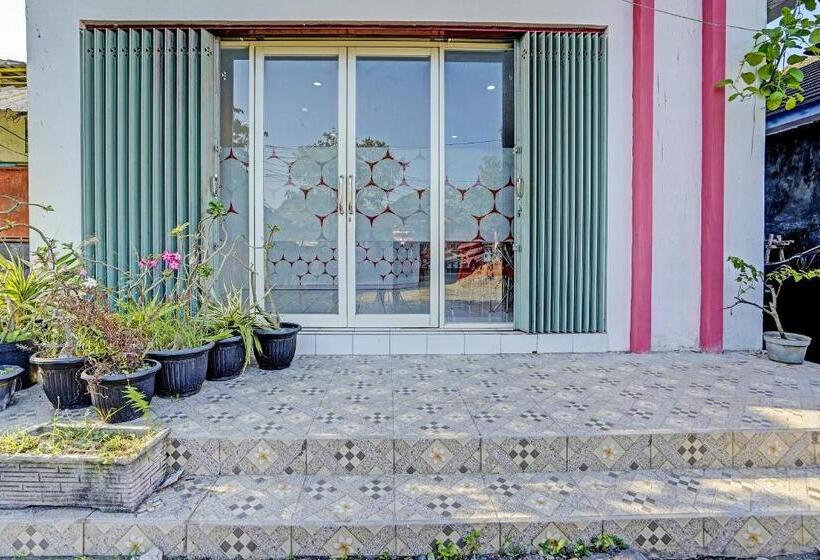 Отель Oyo 91594 Bungah Residence Syariah