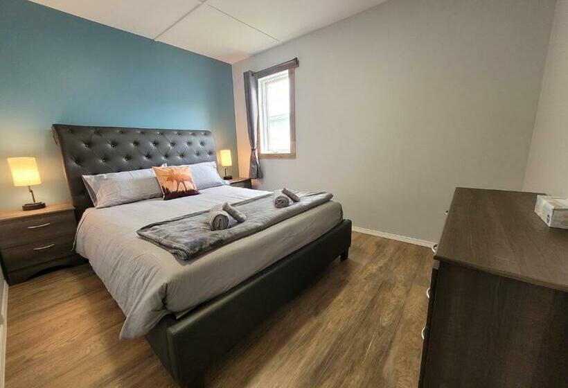 פנסיון Beluga Beach House