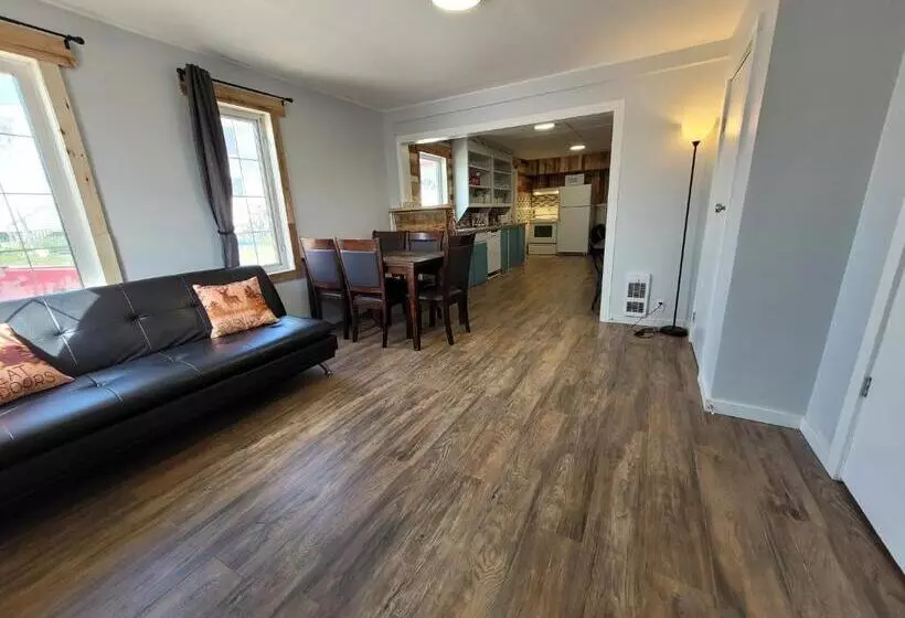 Majatalo Beluga Beach House