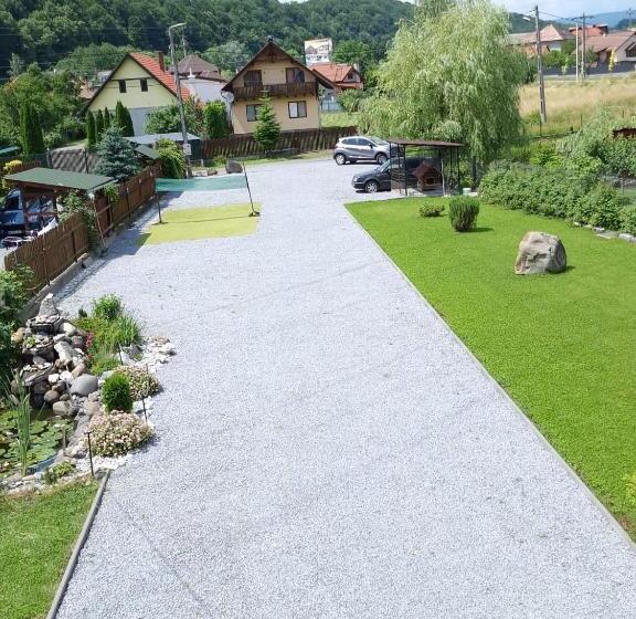 بنسيون Casa Bokor