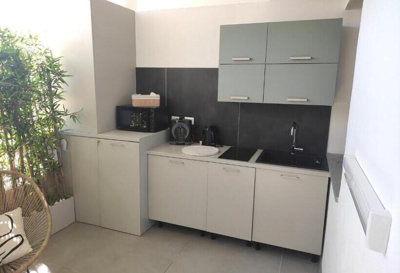 פנסיון Live Home Rooms