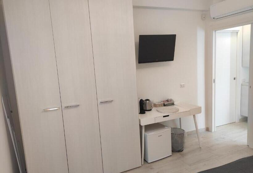 פנסיון Live Home Rooms