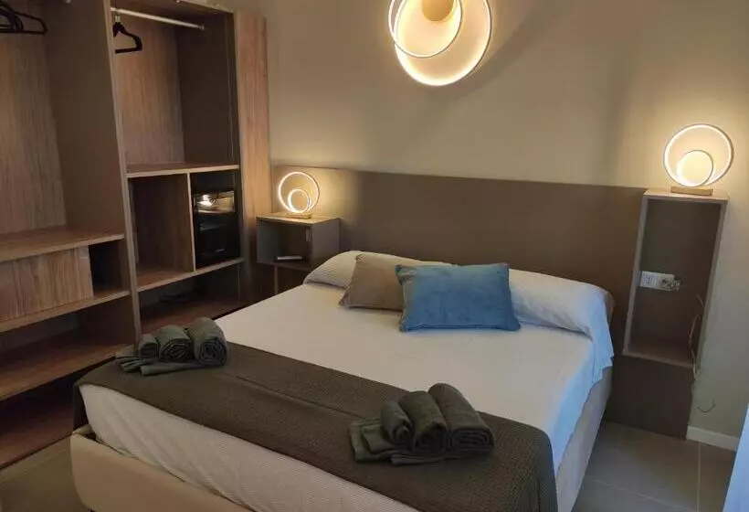 ペンション Live Home Rooms