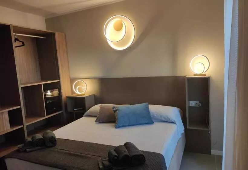 ペンション Live Home Rooms