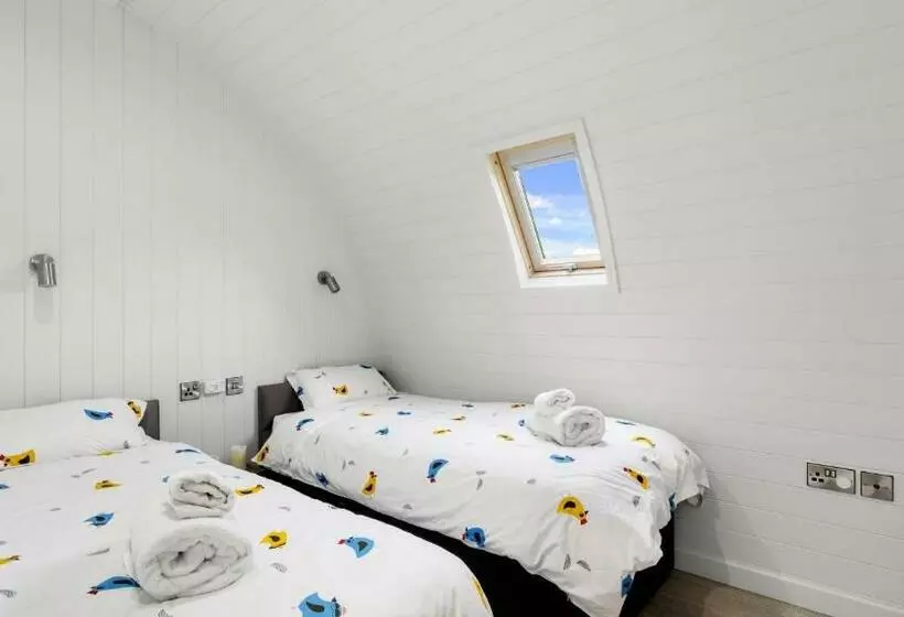 Finest Retreats   The Chicken Coop