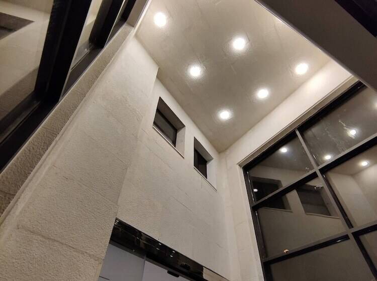 45m Luxury Room Royal View Near All Services