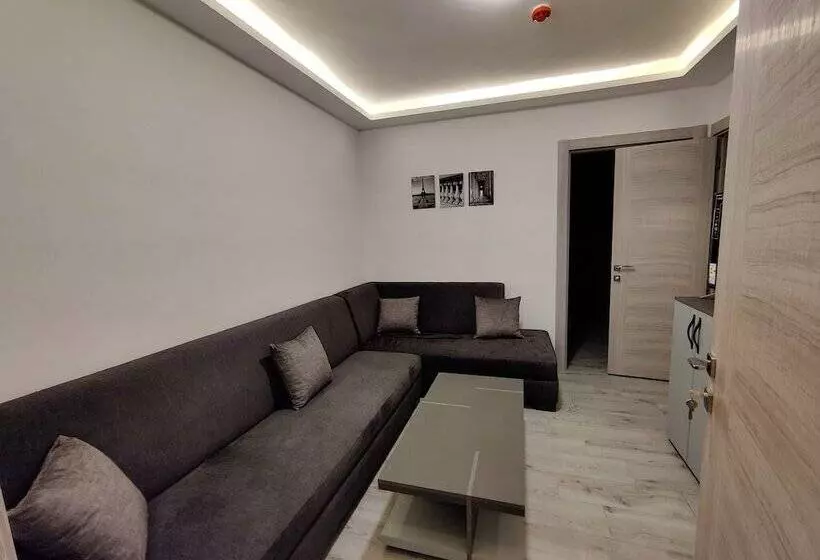 45m Luxury Room Royal View Near All Services
