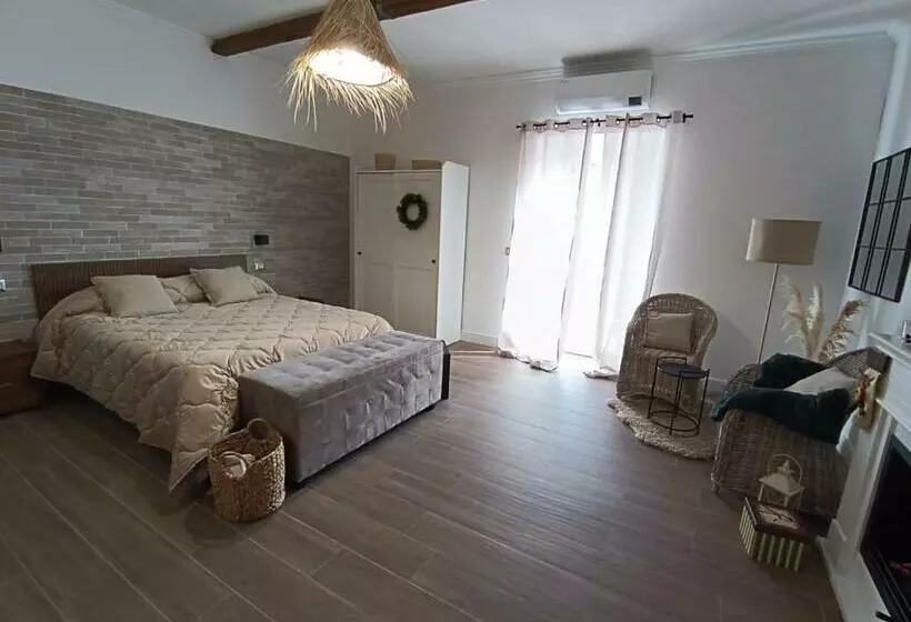 Casa Rosamari   Su Lago Di Posta Fibreno, Appartamento Con Camino