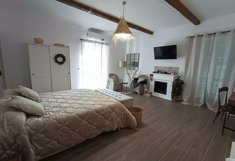 Casa Rosamari   Su Lago Di Posta Fibreno, Appartamento Con Camino
