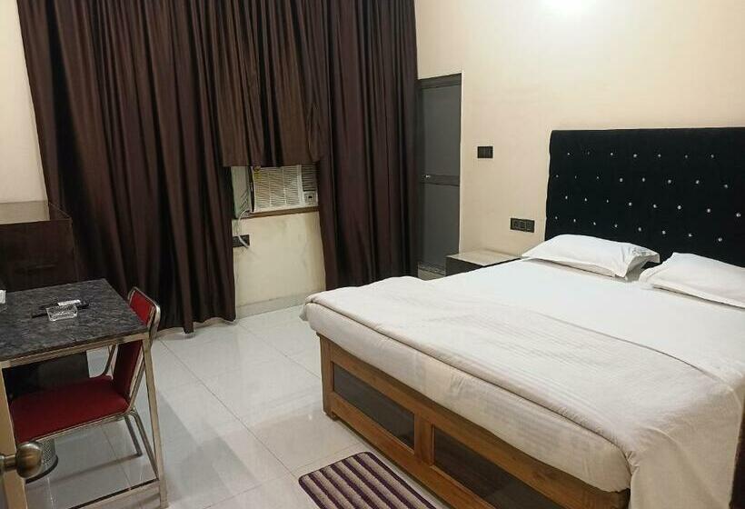 בית מלון כפרי Anand Vihar