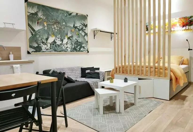 Joli Studio Au Calme, Centre Historique De Pertuis