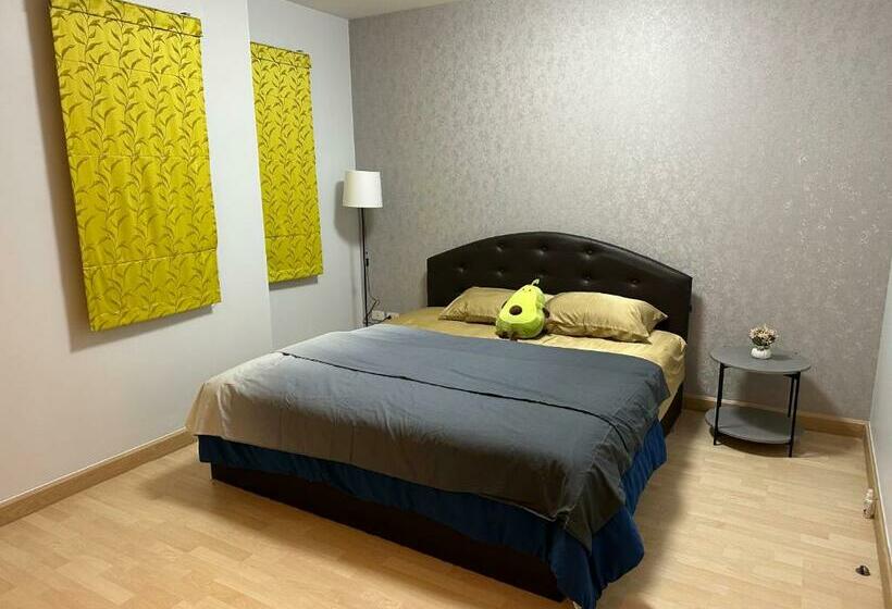 S Villa @impact Muangthongthani