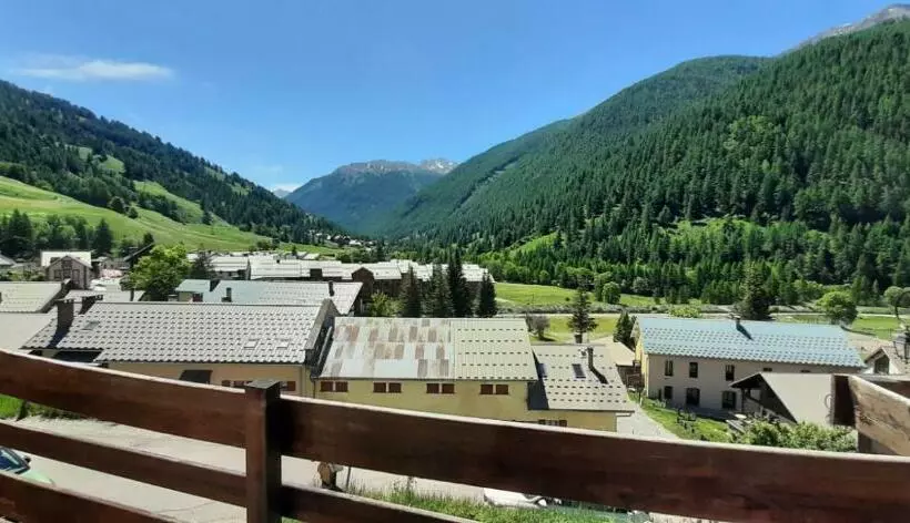Le Studio Du Queyras Avec Vue Sur La Montagne