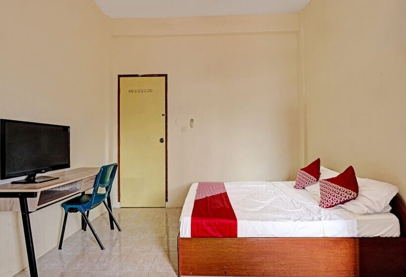 בית מלון כפרי Oyo 91636 K Dadut Homestay