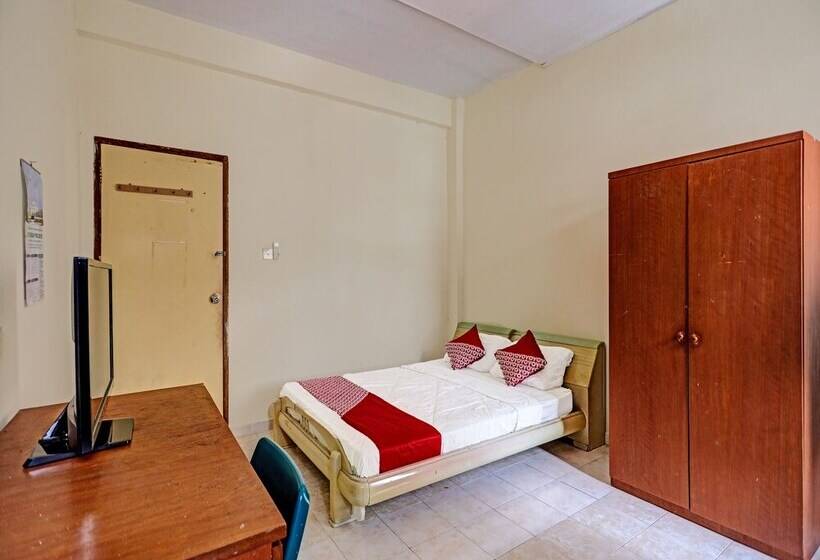 בית מלון כפרי Oyo 91636 K Dadut Homestay