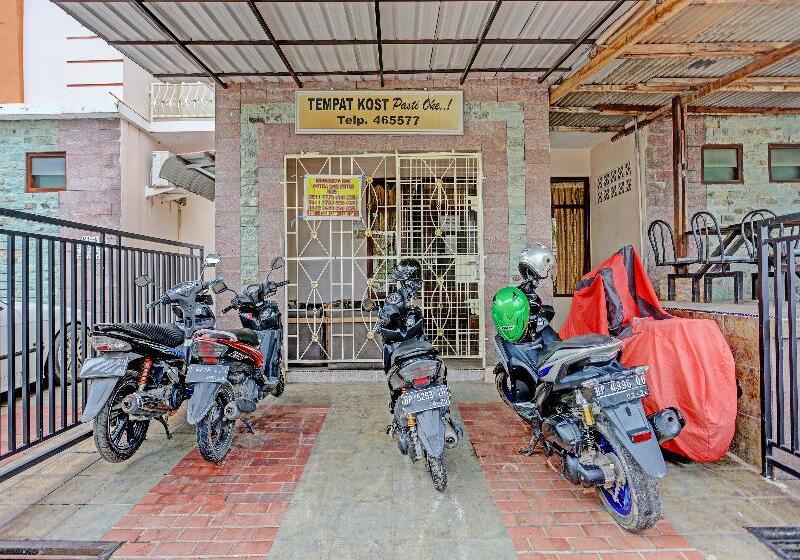 בית מלון כפרי Oyo 91636 K Dadut Homestay