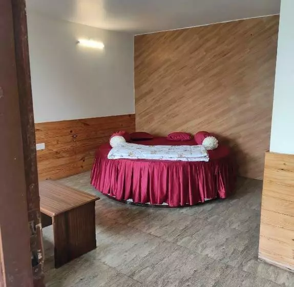 Hotelli The Jacks Hilltop Kodai