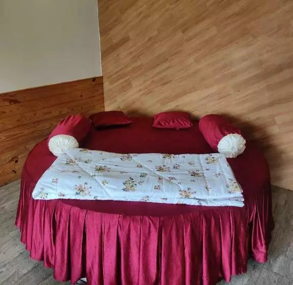 Hotelli The Jacks Hilltop Kodai