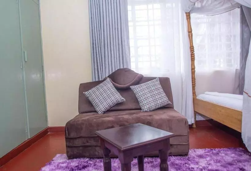 هتل The Nest Guest House