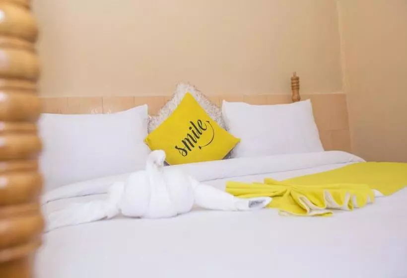 هتل The Nest Guest House