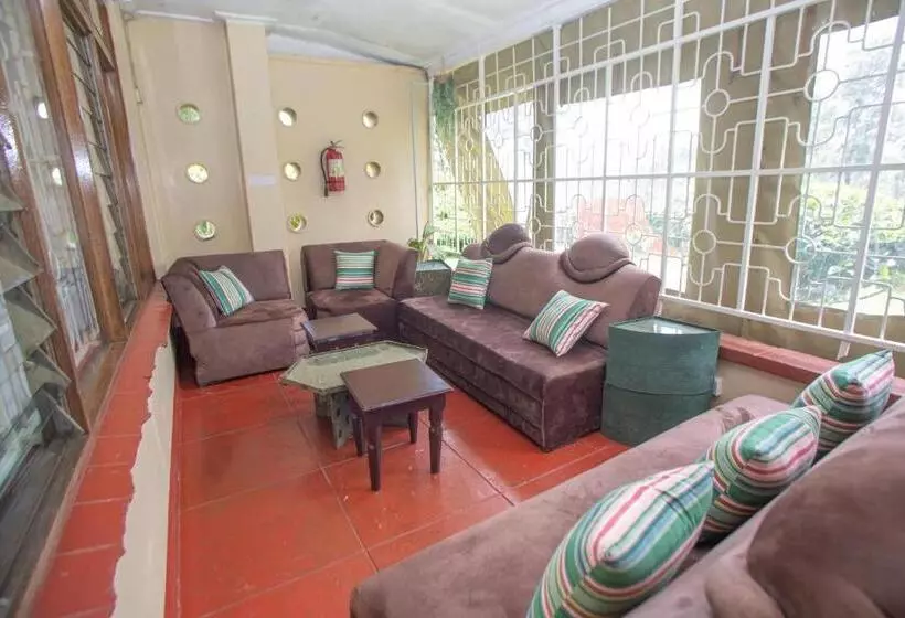 هتل The Nest Guest House