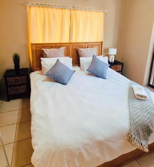 ペンション Alpha B Lodging