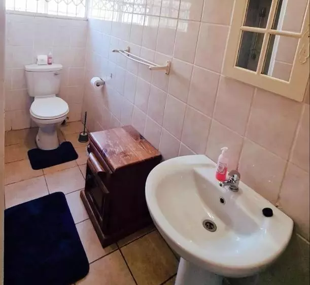 ペンション Alpha B Lodging