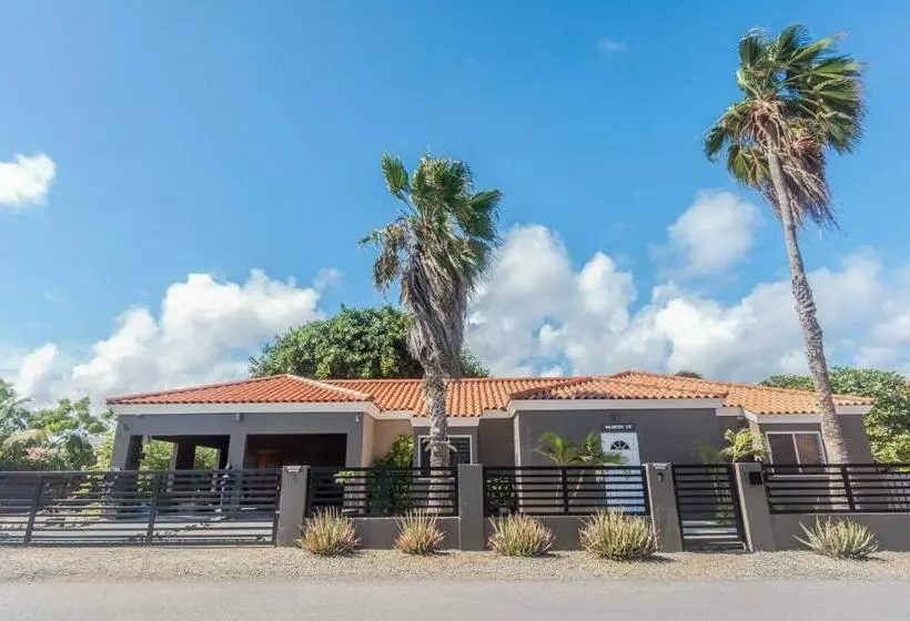 پانسیون Lama Y Solo Unique Private Room Walking Distance To The Beach