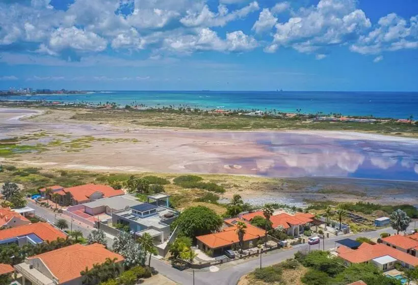 پانسیون Lama Y Solo Unique Private Room Walking Distance To The Beach