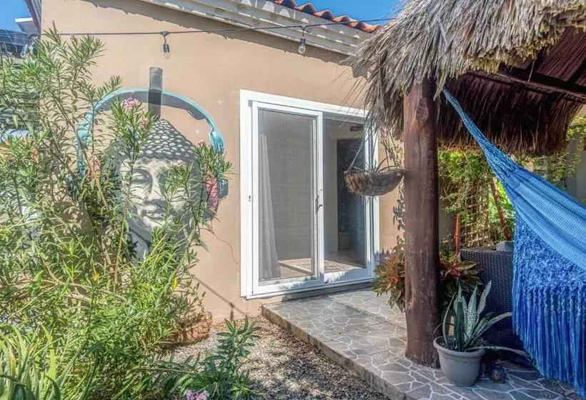 پانسیون Lama Y Solo Unique Private Room Walking Distance To The Beach