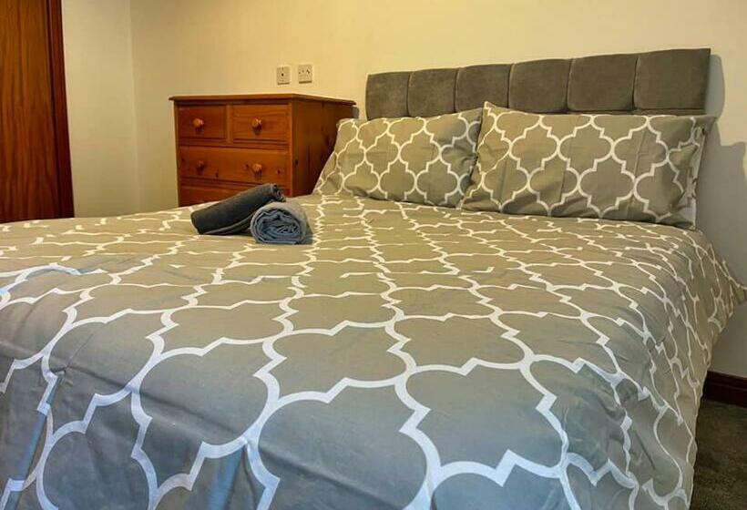 Aamiaismajoitus (B&B) Weston House Serviced Accommodation