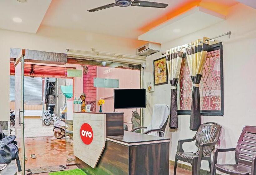 ホテル Oyo 93089 Sunrise Executive Lodge