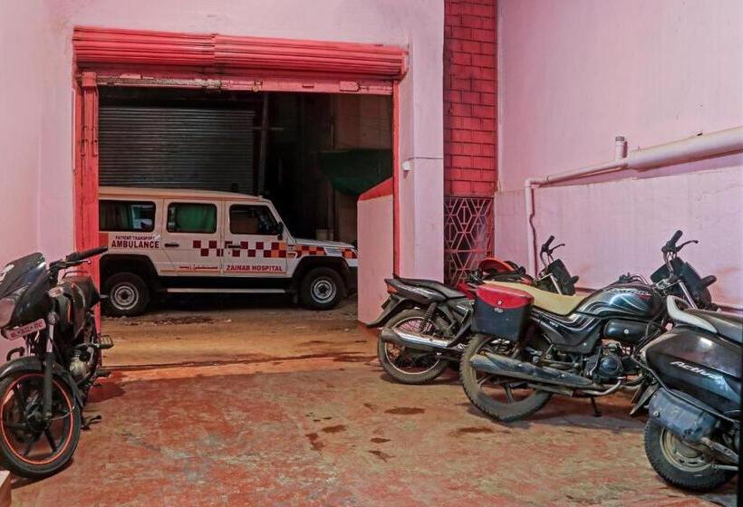 ホテル Oyo 93089 Sunrise Executive Lodge