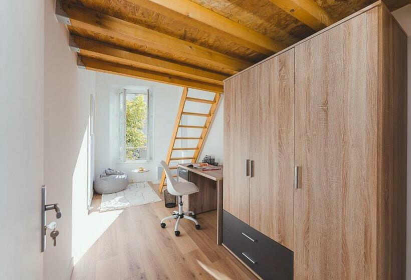 Magnifique T5   Gare St Charles   4 à 10 Personnes