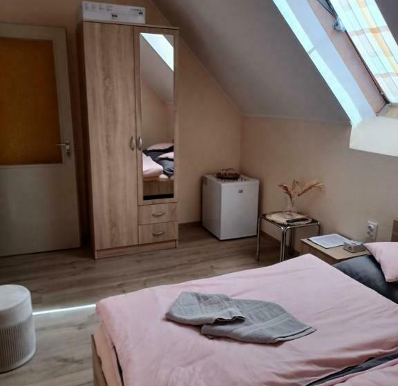 ペンション Fülöpsziget Vendégház