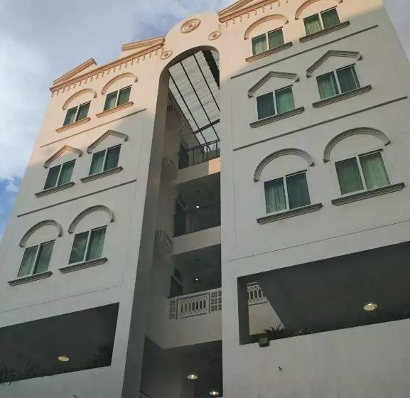 هاستل 1001 Nights Boutique Inn
