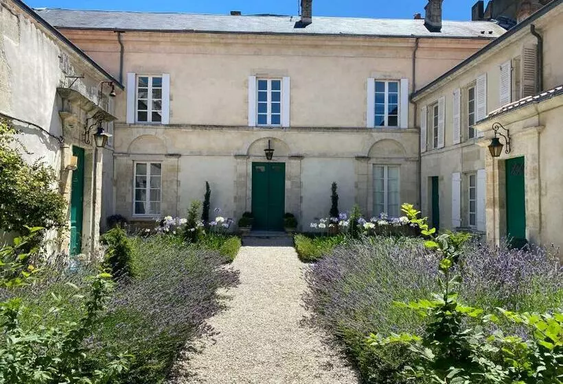 ベッドアンドブレックファースト Maison D Hotes Château Gaillard