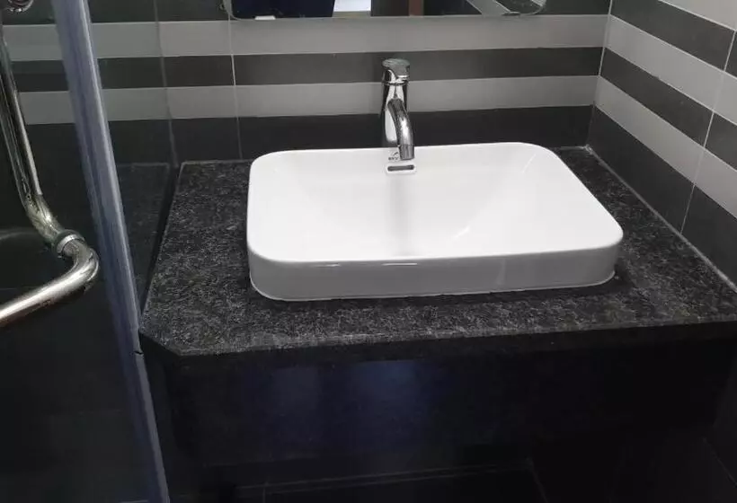 Era Apartment Xuân Thuỷ