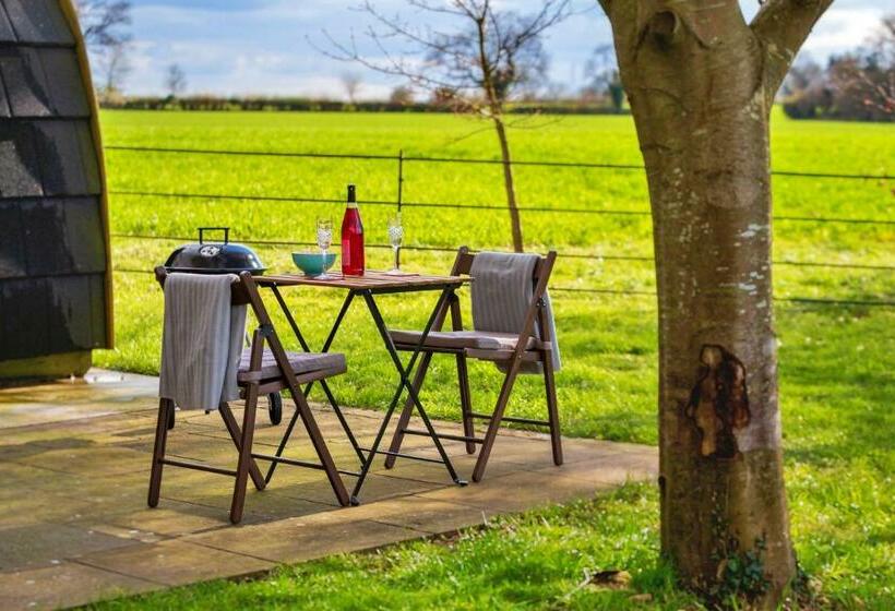 בית מלון כפרי Finest Retreats   The Pods