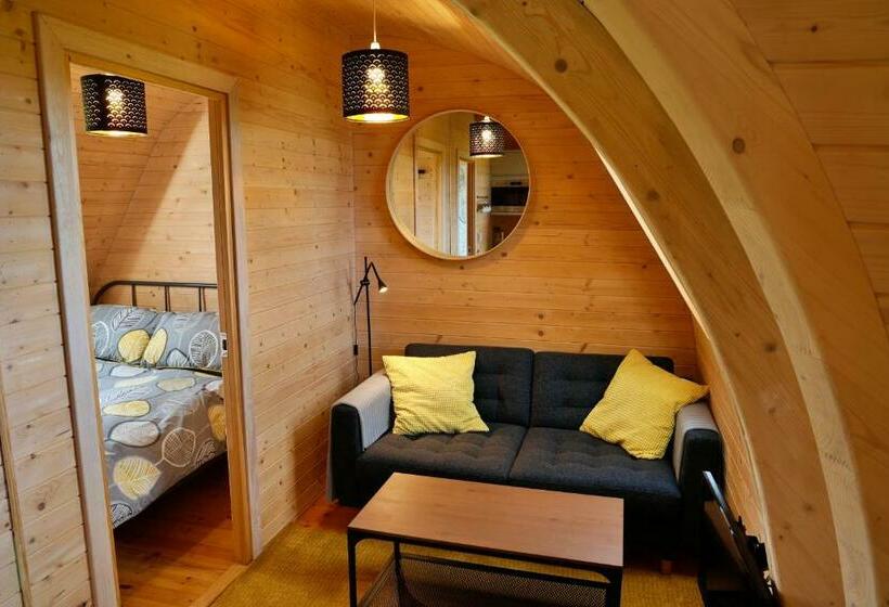 בית מלון כפרי Finest Retreats   The Pods