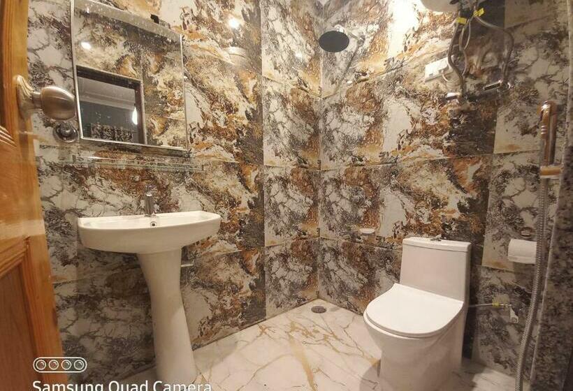 Pansiyon John S Homestay