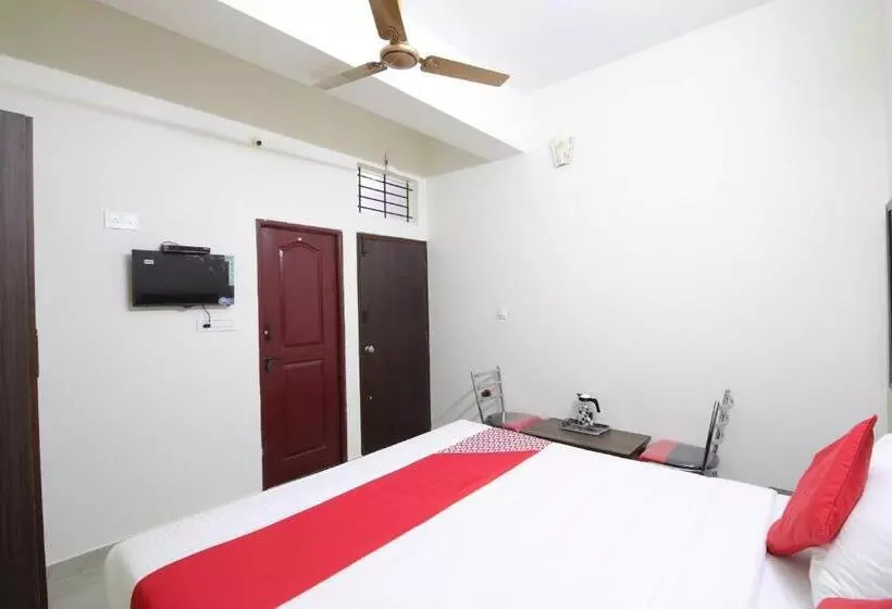ホテル Flagship 92914 Mathura Inn