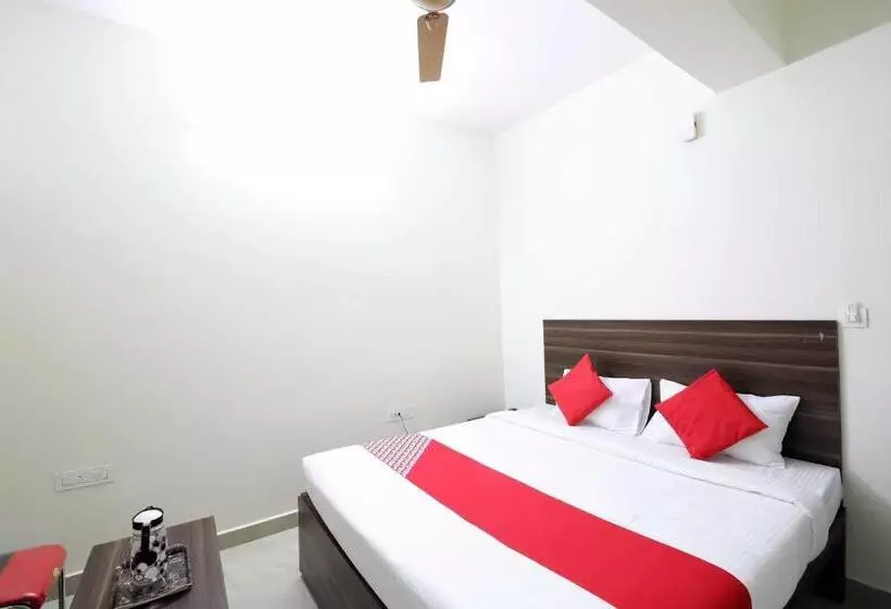 ホテル Flagship 92914 Mathura Inn