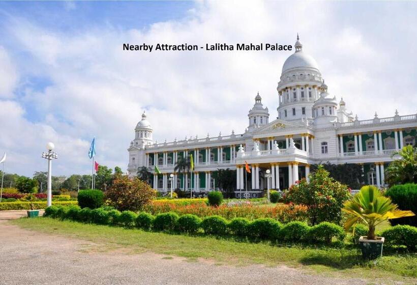 هتل Flagship 92914 Mathura Inn