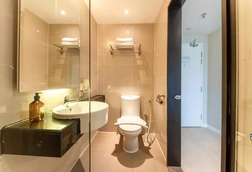 Hotelli Greystone Centrestage Pj
