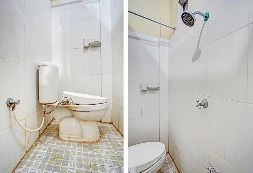 호텔 Oyo 91572 Kost Esklusif Barokah